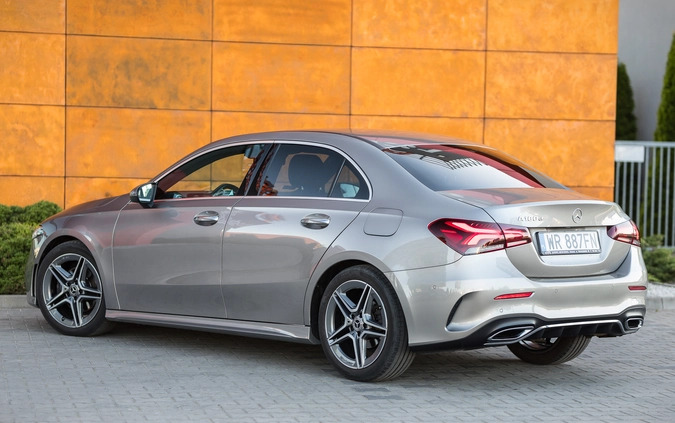 Mercedes-Benz Klasa A cena 106000 przebieg: 74000, rok produkcji 2018 z Radom małe 407